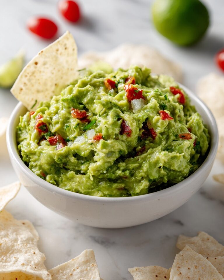 Fresh and Zesty Guacamole Recipe